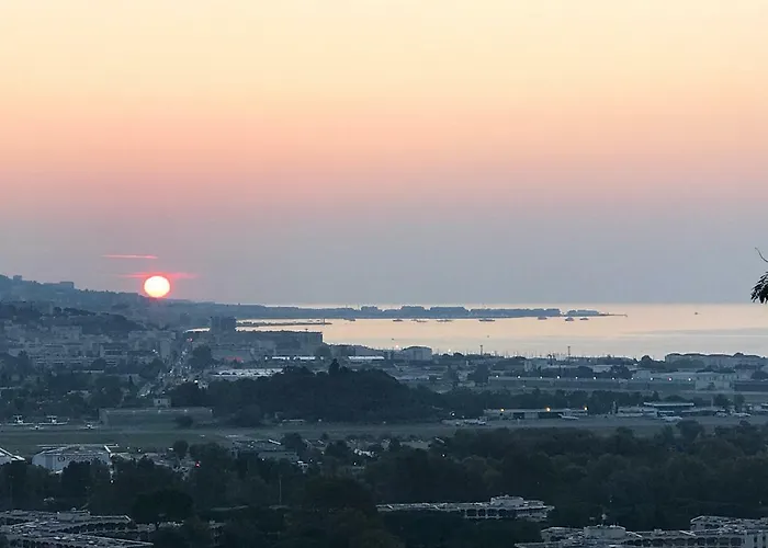 Cannes Center